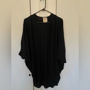 Drapey oversized black kimono size small